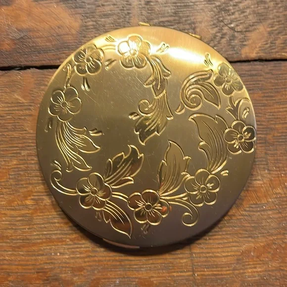 VINTAGE gold makeup compact - Picture 1 of 7